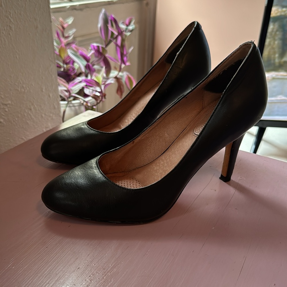 Corso Como - Black High Heel (3”), Size 7